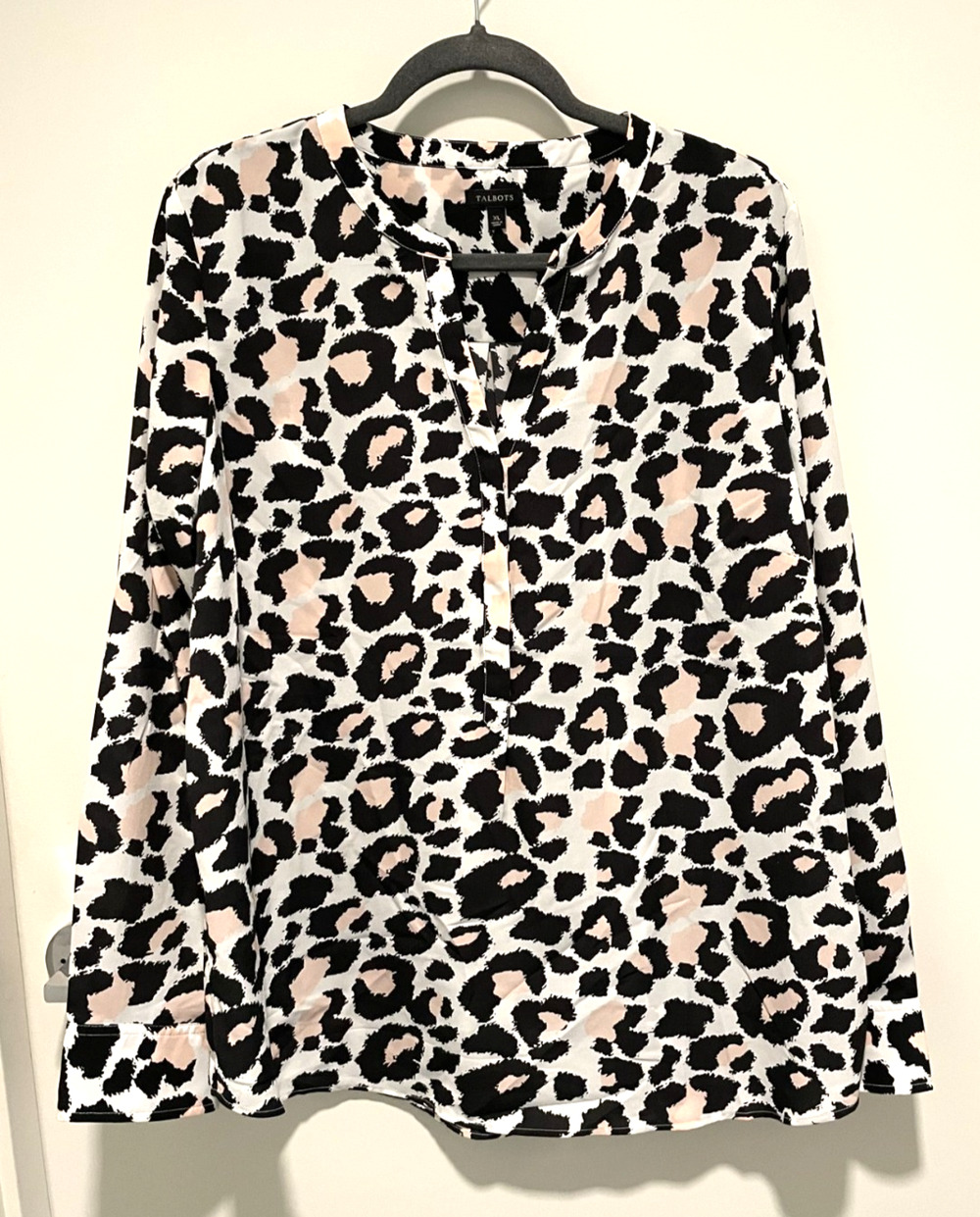 Talbots Womens XL Animal Print Blouse Black Pink Long Sleeve Pullover Career
